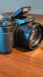 Panasonic Lumix DMC FZ5 Optical Zoom Nera Compatta