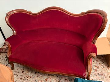 Divano meta dell'ottocento stile Luigi Filippo