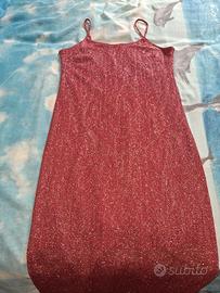 abito rosso con sciarpina