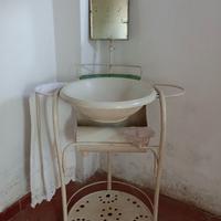 lavabo con specchio vintage