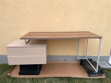 Scrivania moderna 144x 59cm con casettiera