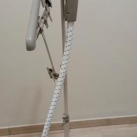 stiratrice a vapore  verticale  singer 