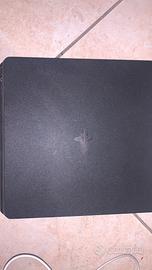 PLAYSTATION 4