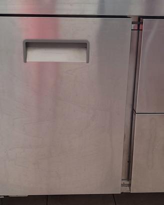 Tavolo frigorifero in acciaio Zanussi Electrolux 