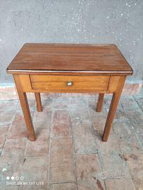 piccolo tavolino comodino porta telefono legno mas