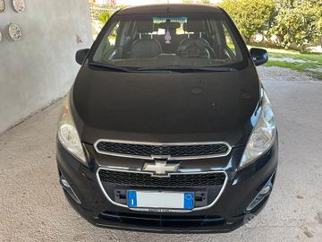 Chevrolet spark 1.0 2014 
