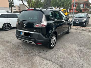 Renault Scenic cross