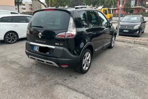 Renault Scenic cross