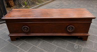 Cassapanca classica in legno massello