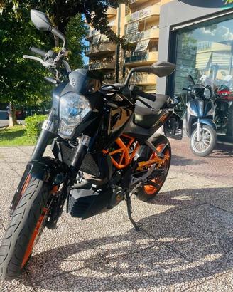 KTM 390 Duke TUTTO INCLUSO ANCHE PASSAGGIO! MIN