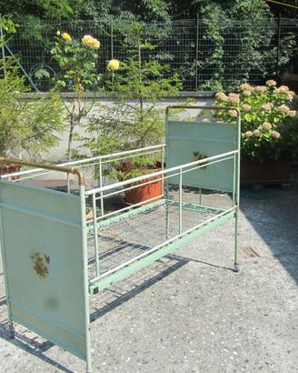 Lettino bimba romantica