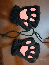 guanti da gatto neri 