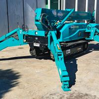 Mini-gru cingolata Maeda, modello MC405CRME-3