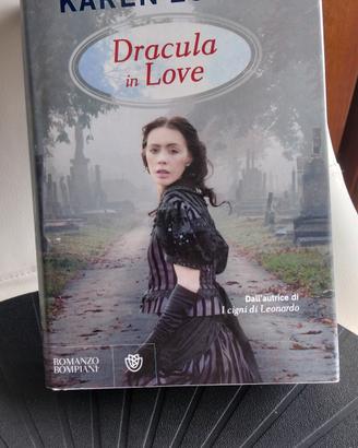 Libro "Dracula in Love" di Karen Essex 