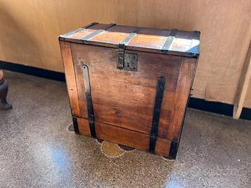 Baule antico con vano segreto (fine '800) - Genova