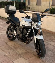 Yamaha FZ6 -S2