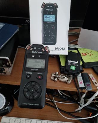 Tascam dr05x registratore digitale