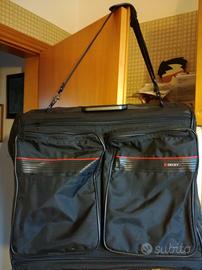 Borsa appendiabiti da viaggio