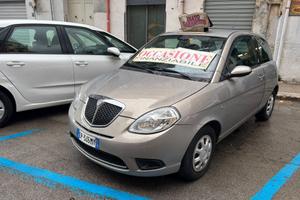 Lancia Ypsilon 1.2 Argento NEOPATENTATI FINANZIABI