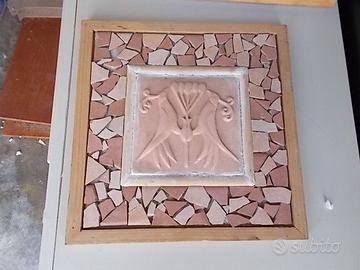 Mosaico in cornice di legno tema Pavoni permuto