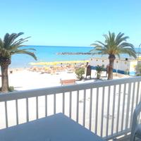 Cupra marittima a 10 metri dalla spiaggia