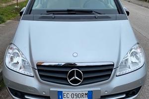 AUTOMOBILE MERCEDES A160