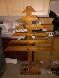 Albero di Natale in legno con luci