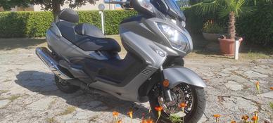 Suzuki Burgman 650