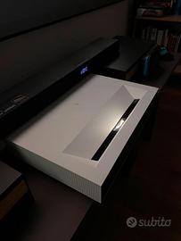 Proiettore laser 4k Ultra Corto