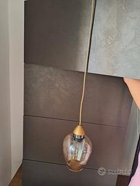 Lampadario con paralume in vetro fumè oro