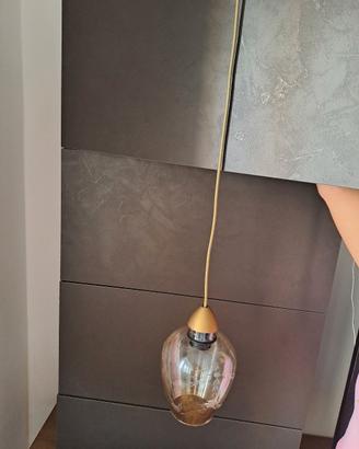 Lampadario con paralume in vetro fumè oro