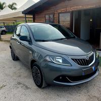 Lancia Ypsilon 1.0 FireFly 5 porte S&S Hybrid Gold