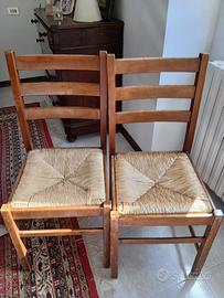 2 sedie in legno e paglia