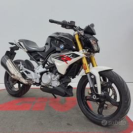 Leggera , facile da guidare. Bmw 300 cc