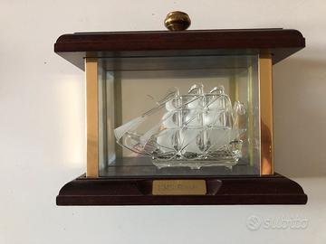 Teca con veliero in vetro