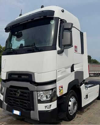 TRATTORE STRADALE RENAULT T 520