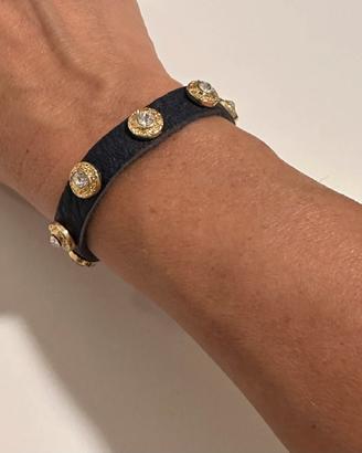 Bracciale in pelle nera borchie dorate e strass