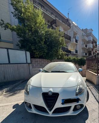 Alfa Romeo Giulietta 1.6 JTDM 105 CV Diesel - 2013