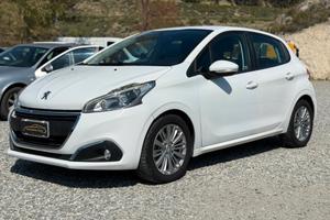 Peugeot 208 BlueHDi 100 S&S 5 porte Signature