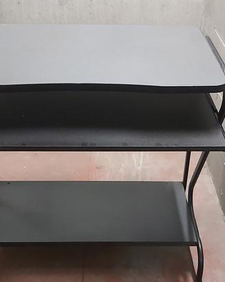 Scrivania porta Pc con base rettrattile 