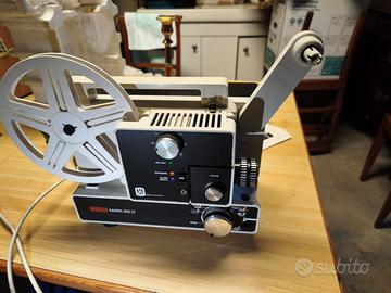 Proiettore super 8