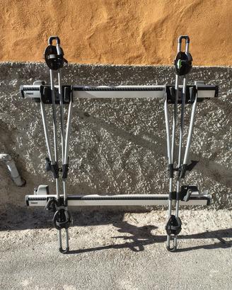 Barre attacchi e 2 Portabici da tetto Thule

