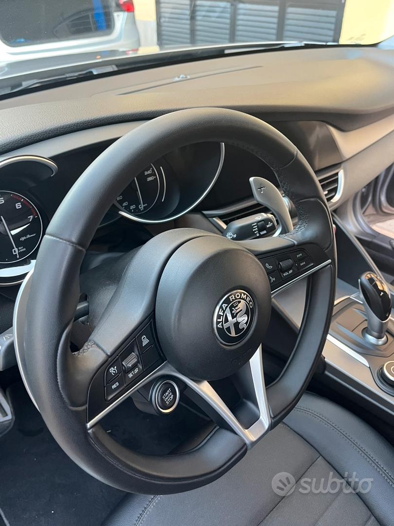 Alfa Romeo Giulia 2019 photo 4