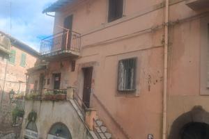 Casa situata al secondo piano