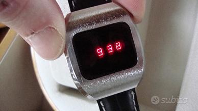 Orologio al quarzo swiss diodi rossi funzionante