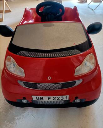 macchina a pedali modello Smart car  dolu