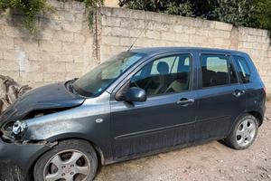 Mazda 2 – Anno 2005