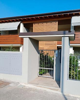 Privato vende apartamento a Albarè Costermano