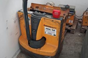 TRANSPALLET ELETTRICO JUNGHEINRICH EJE 116