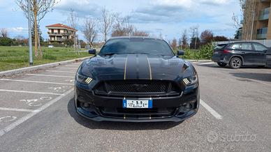 Ford Mustang GT 5.0 V8 Fastback 
